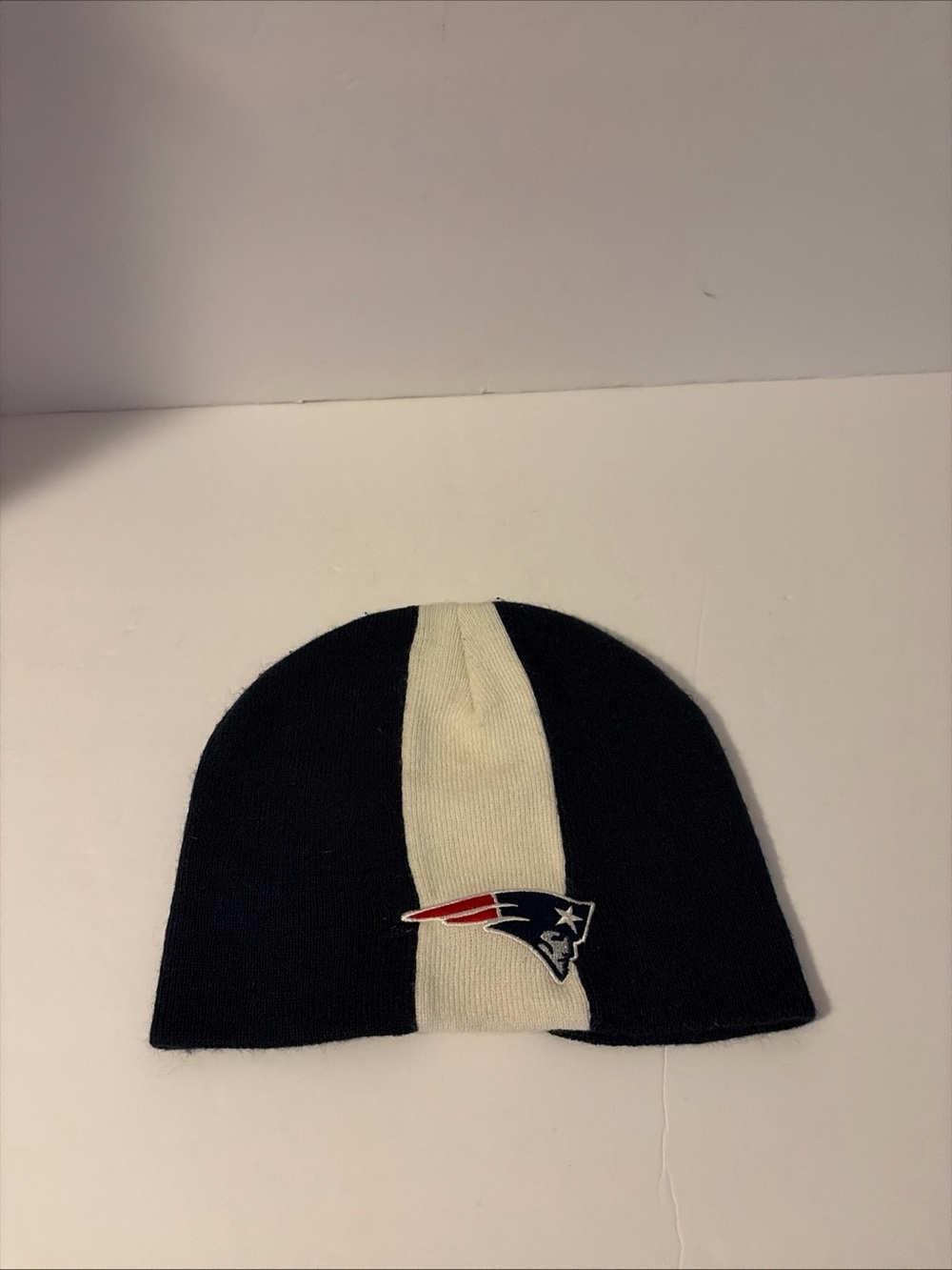 NFL New England Patriots Beanie Hat Navy Blue Red White Stripe